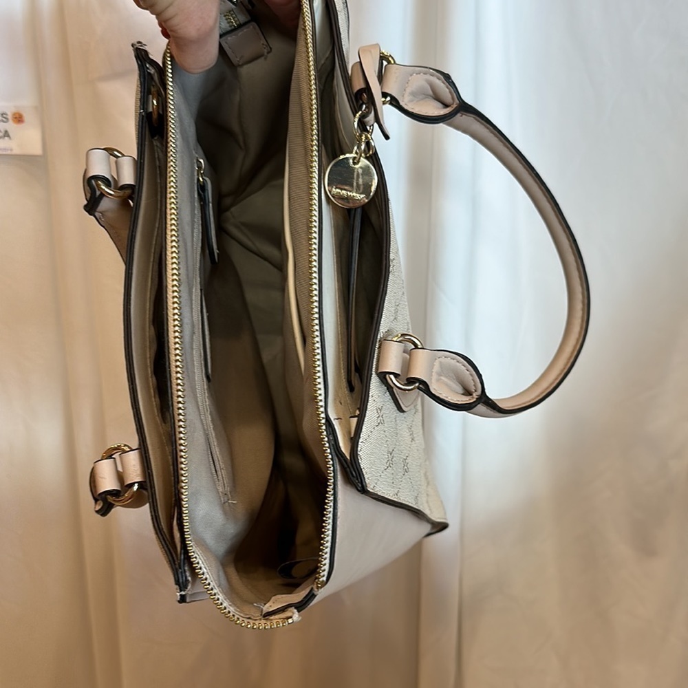 NineWest pink arm bag Preloved - Picture 5 of 11